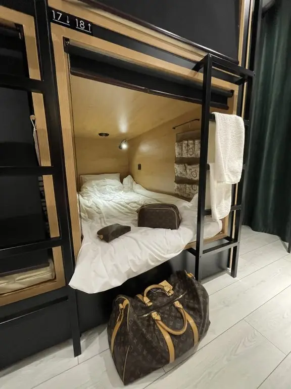 Владивосток: Хостел Capsule Hotel Group
