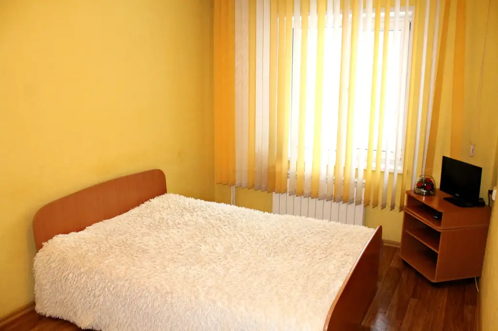 Красноярск: Квартира на Парижской Коммуны 42а 1