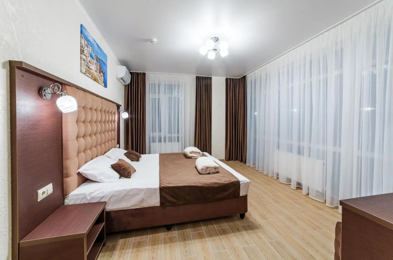 Витязево: Leonsia Family Hotel