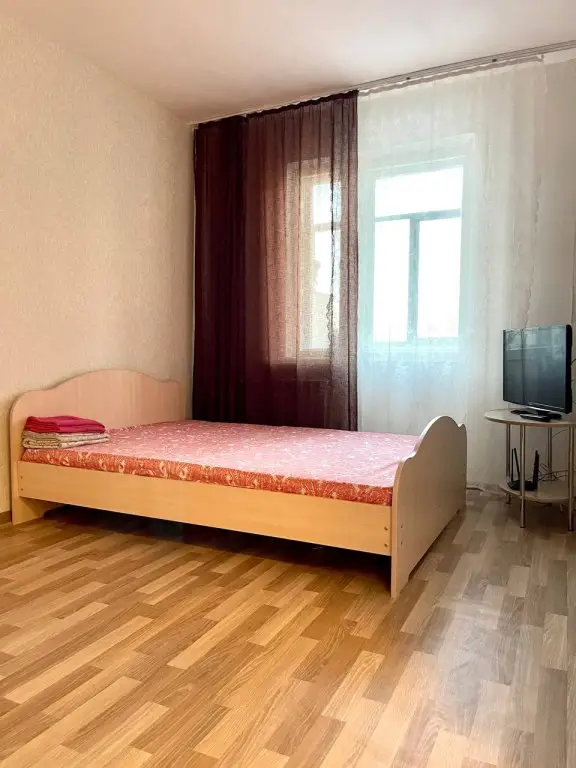 Красноярск: Квартира на Парижской Коммуны 42А 7