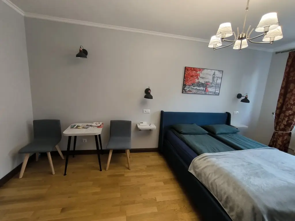 Калининград: Апартаменты на 8-м этаже в центре, 70 кв. м.