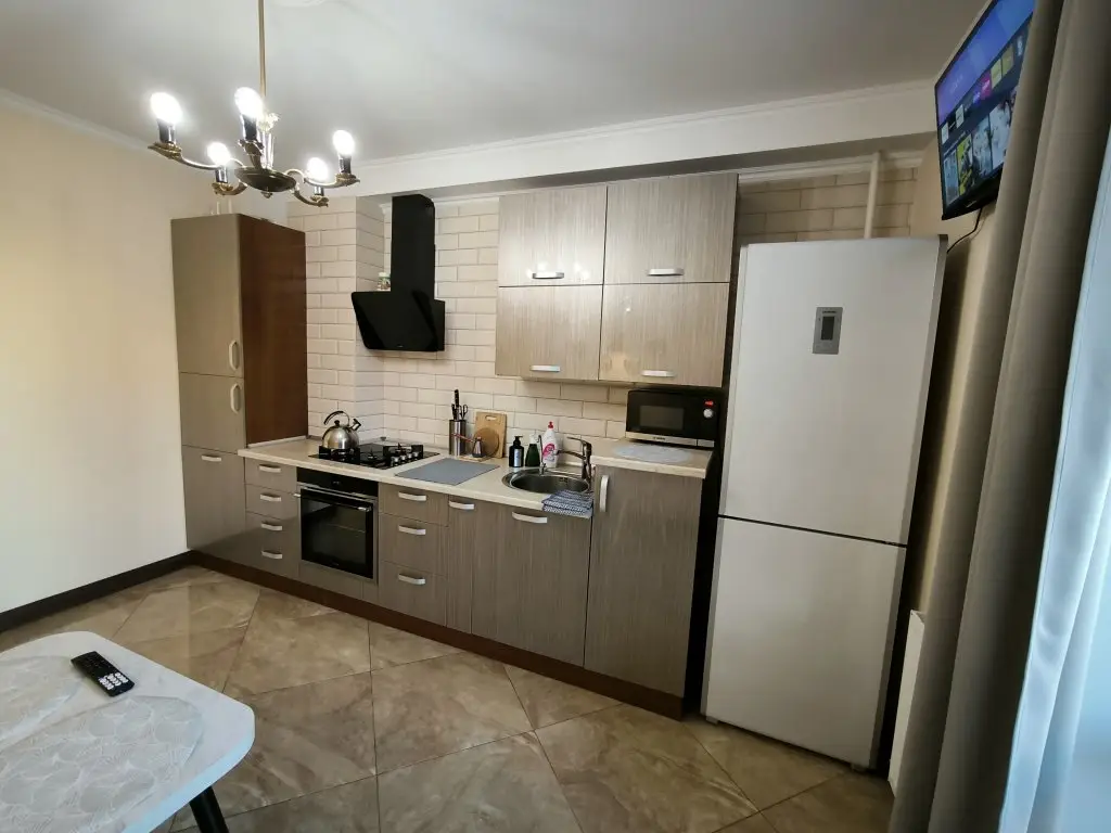 Калининград: Апартаменты на 8-м этаже в центре, 70 кв. м.
