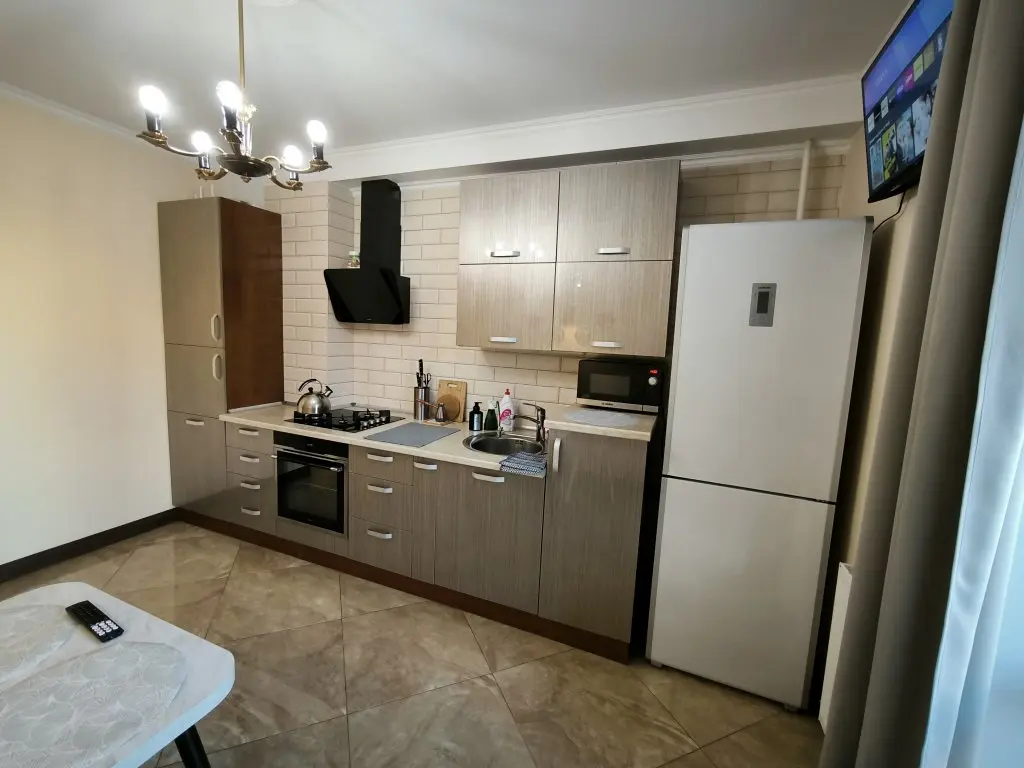 Калининград: Апартаменты на 8-м этаже в центре, 70 кв. м.