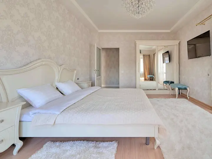 Кисловодск: Апартаменты Green Park 92 с террасой
