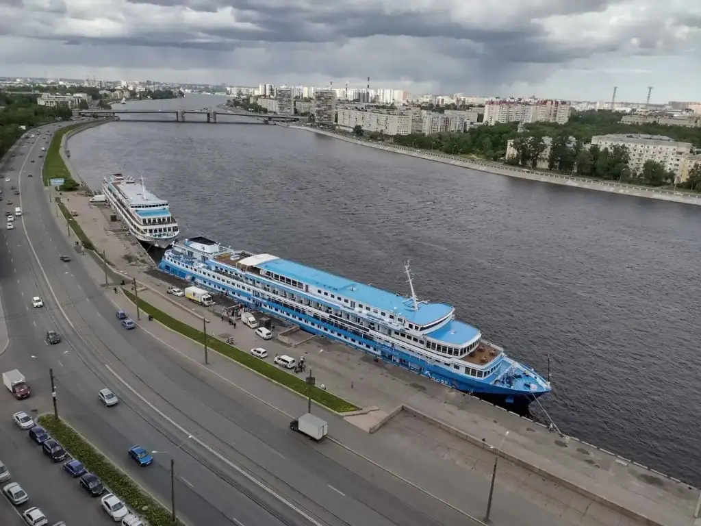 Санкт-Петербург: Квартира рядом с центром