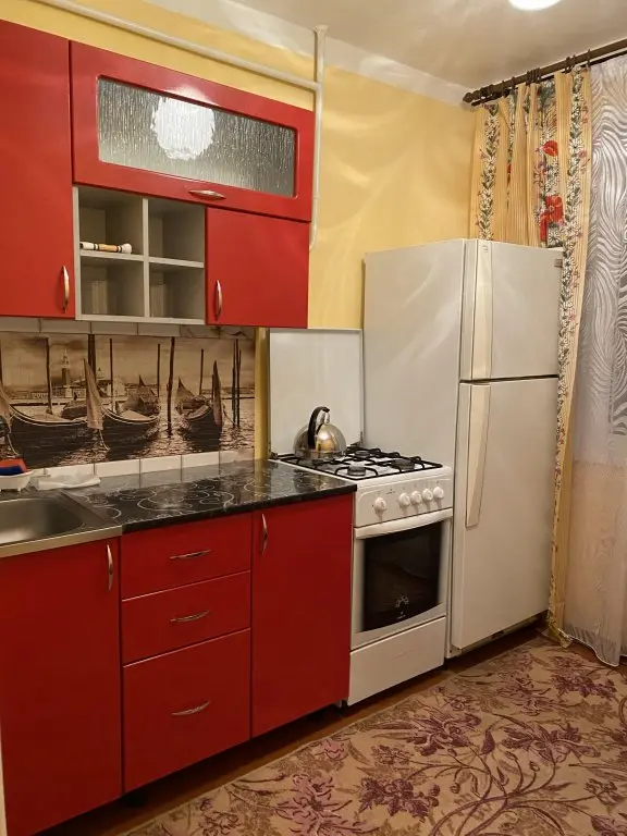 Невьянск: Квартира На Мартьянова 37 Двухкомнатная