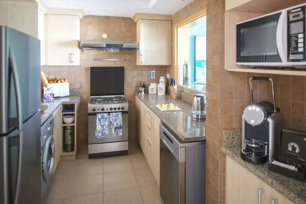 Дубай: Palm Jumeirah Shoreline -  1 BR Apt Beachfront - HLS 37919