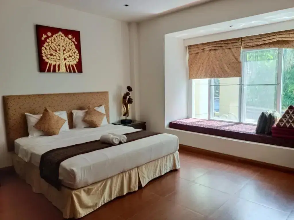 Чаам: Sunvillas Blue Lagoon Hua-hin