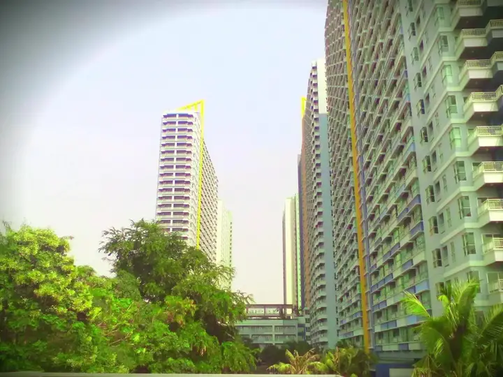 Паттайя: Lumpini Seaview Jomtien by Strand