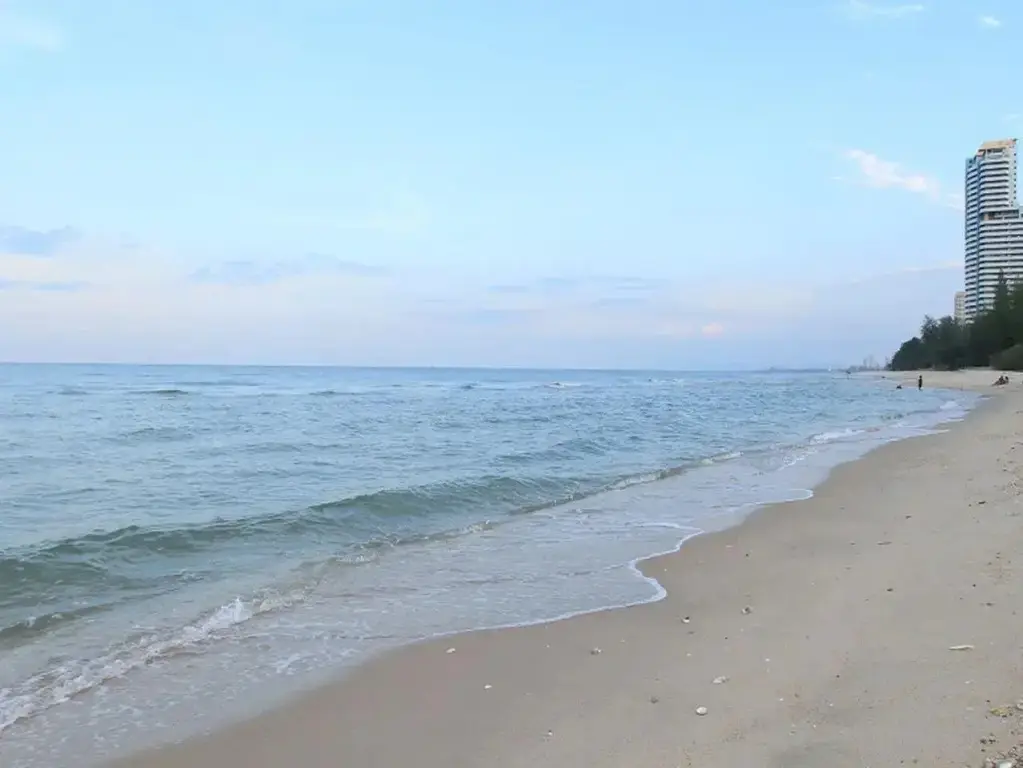 Чаам: Baan Thewlom Condo Cha-am by Day DD(Room.596)