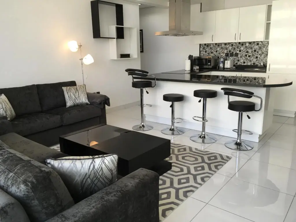 Дубай: Espace Holiday Homes - Giovanni Boutiques Suites 20