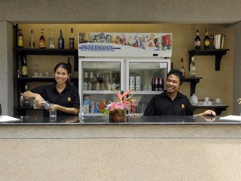 Чонг Тале: Surin Gate Hotel Phuket