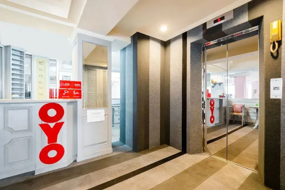 Бангкок: Boon’s Residence (sathorn) by OYO Rooms