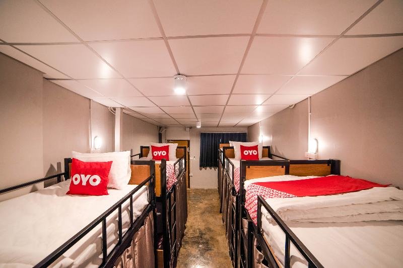 Бангкок: Lemon Siam Hostel by OYO Rooms