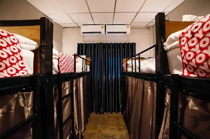 Бангкок: Lemon Siam Hostel by OYO Rooms