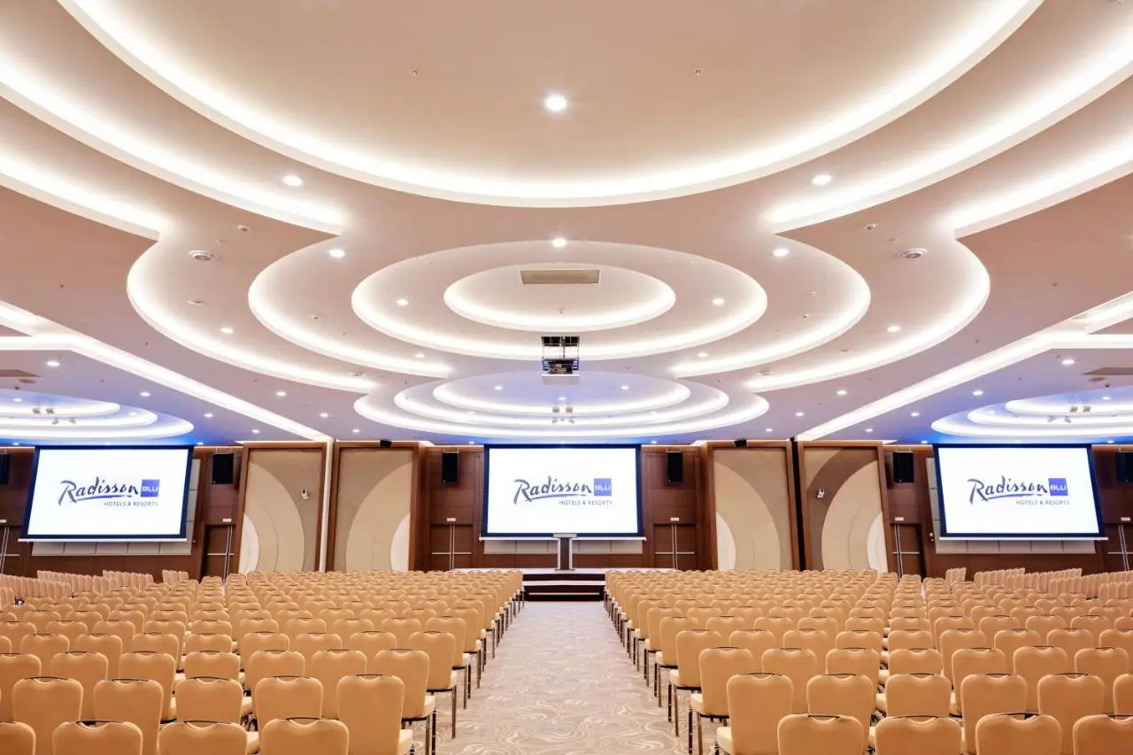 Адлер: Radisson Blu Resort & Congress Centre 5*