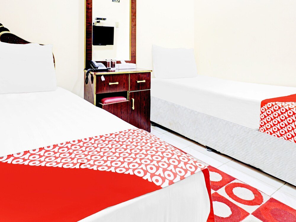 Дубай: Great Country Hotel by OYO Rooms