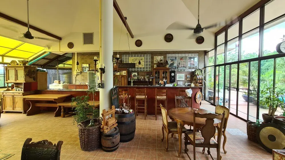Чаам: Welcome to our Oasis The Beautiful Bungalow Green