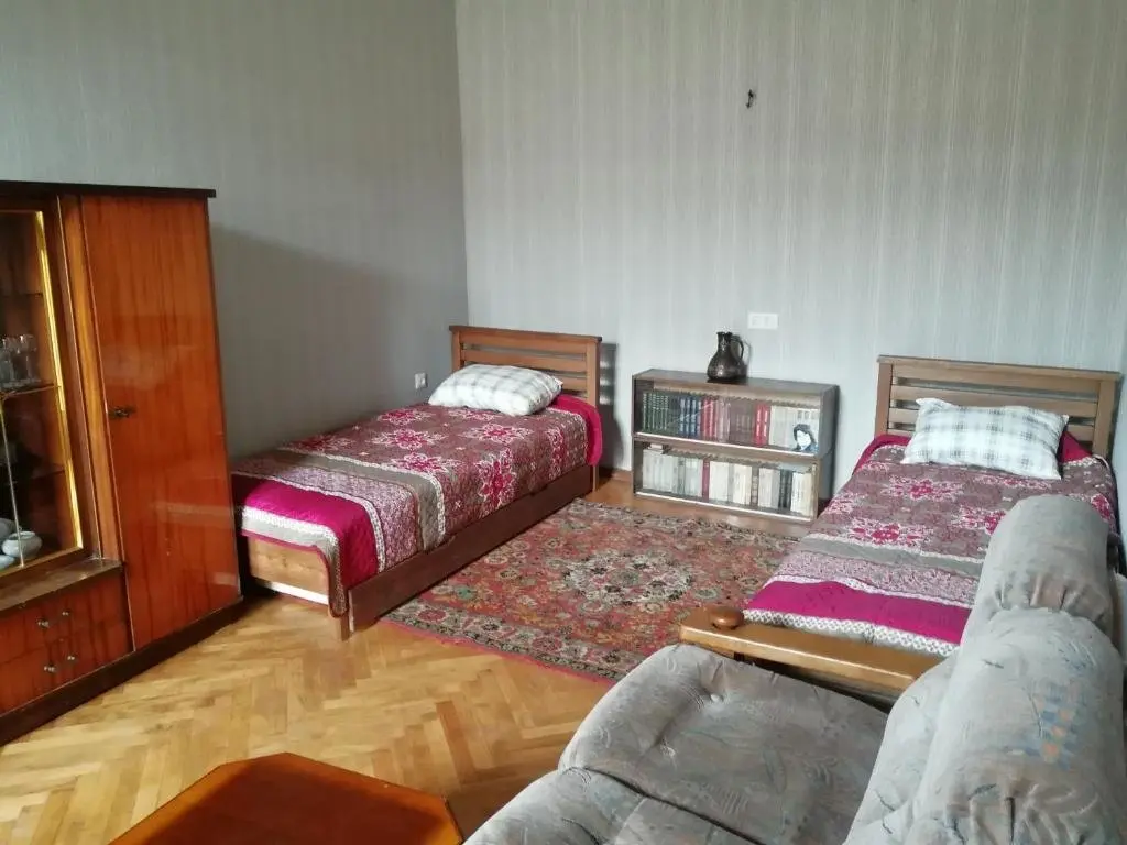 Тбилиси: 31 Giorgi Mazniashvili Street