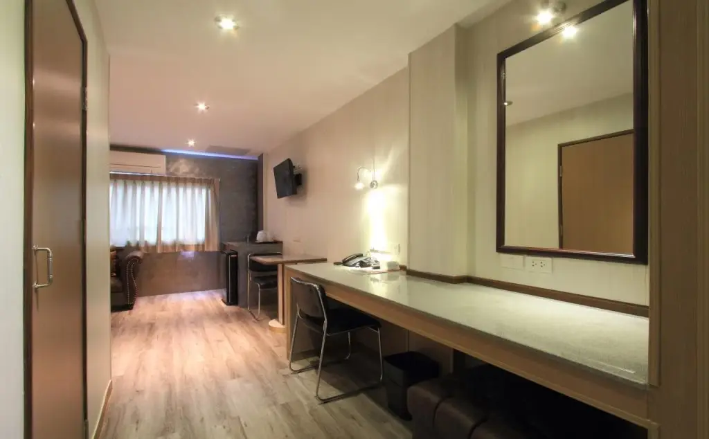 Бангкок: Bourbon Street Boutique Apartments