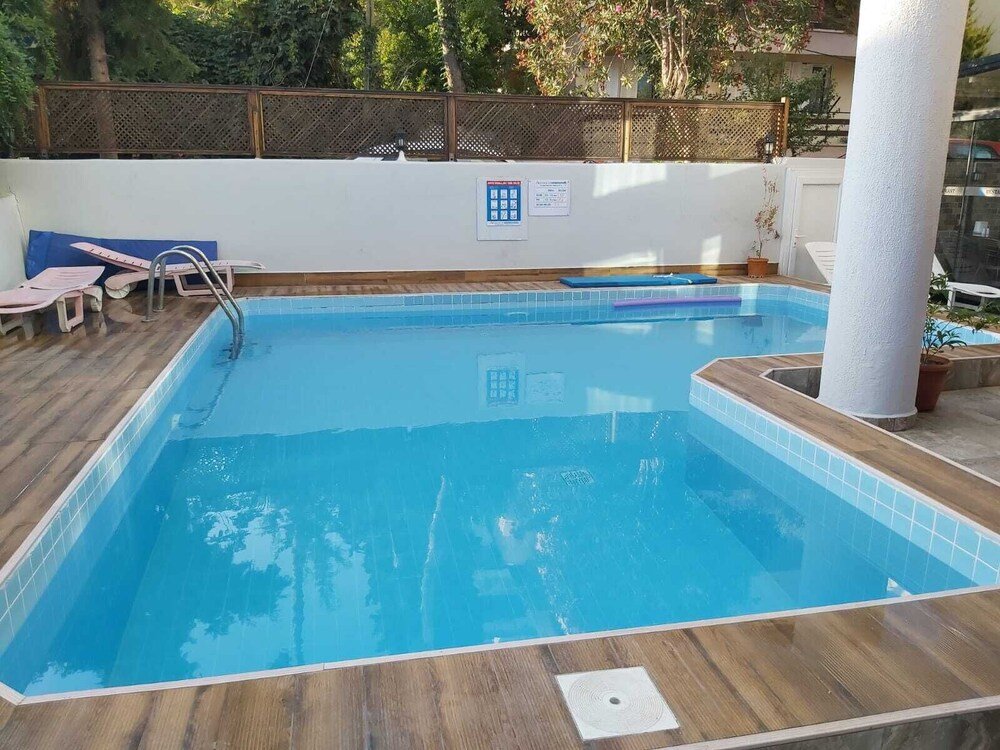 Baris Suite Hotel — фото 1