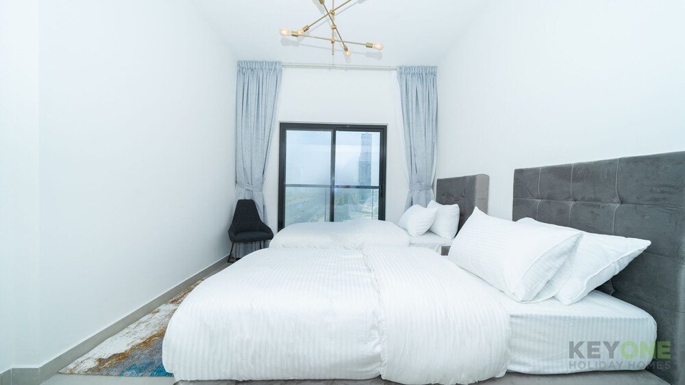 Дубай: Solitary Two Bedroom Suite in JVC