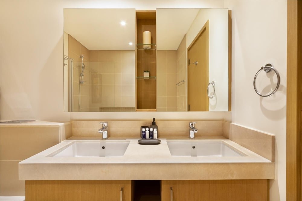 Дубай: High-Class Apt In Dubai Marina W/ Full Sea Views