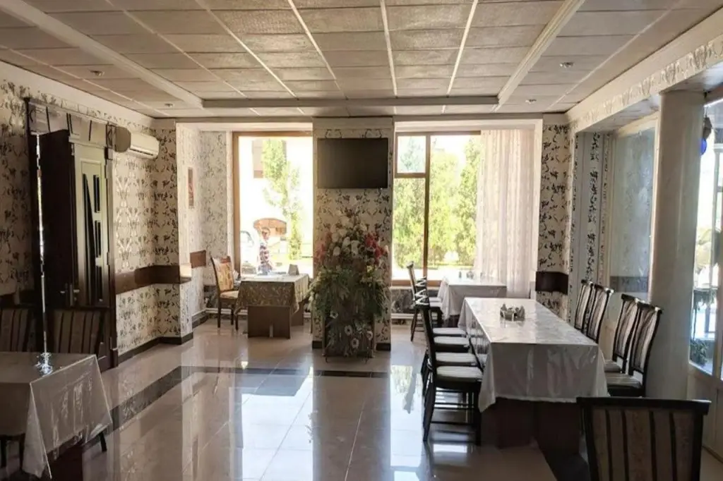 Ургенч: Reikartz Urganch