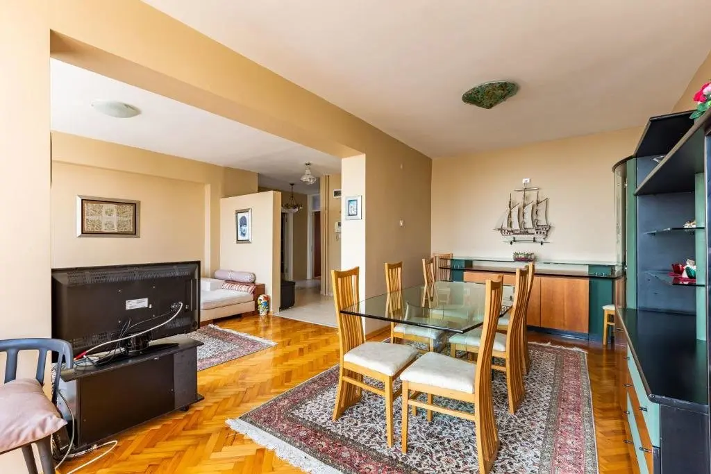 Стамбул: Pleasant Apartment with Impressive City View in Sisli