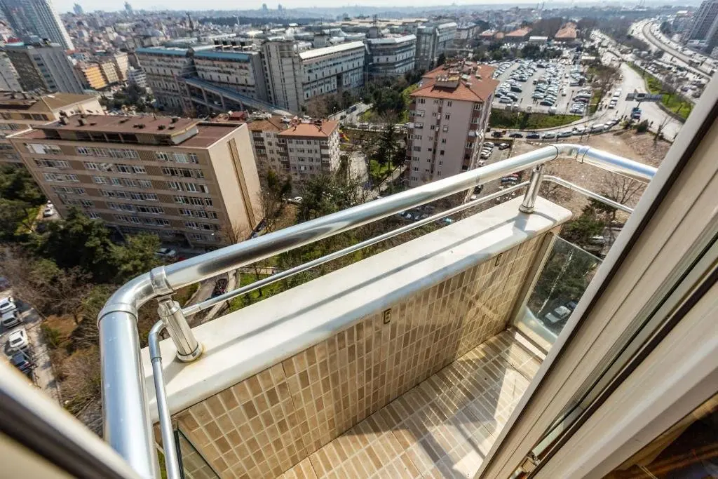 Стамбул: Pleasant Apartment with Impressive City View in Sisli