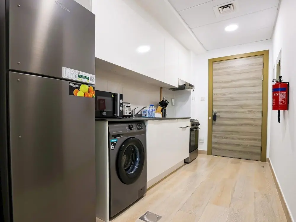 Дубай: Elite LUX Holiday Homes - Bloom Studio Luxury Meets Leisure in JVC Dubai