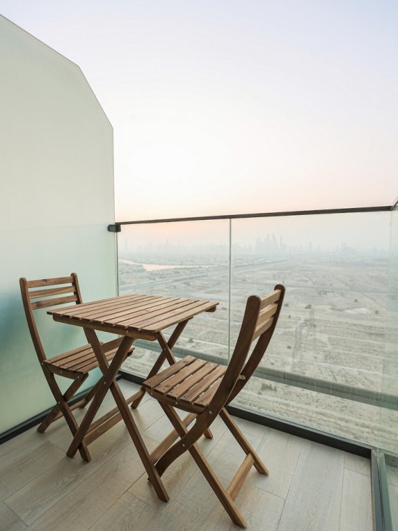 Дубай: Elite LUX Holiday Homes - Bloom Studio Luxury Meets Leisure in JVC Dubai