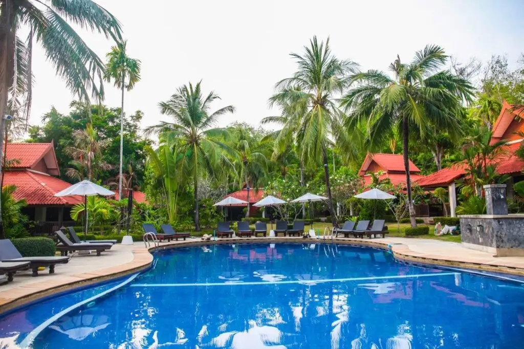 Муанг: Locals Villa Hotel