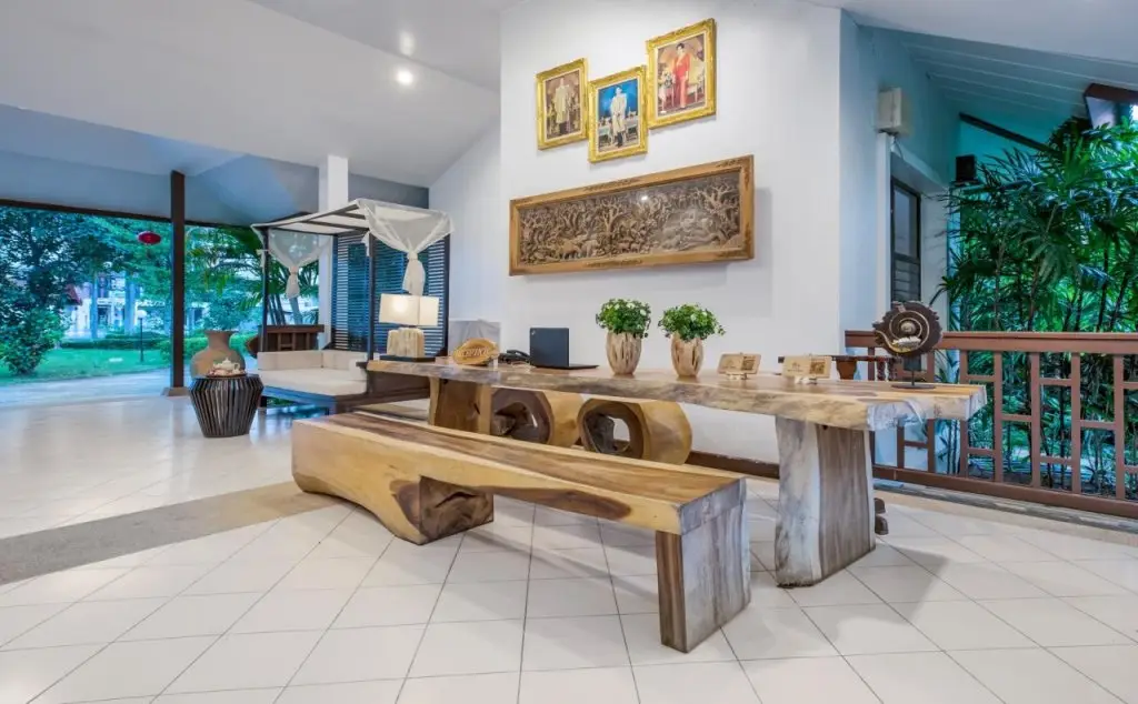 Муанг: Locals Villa Hotel
