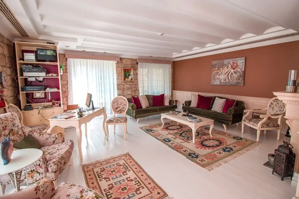 Чешме: Monk Butik otel