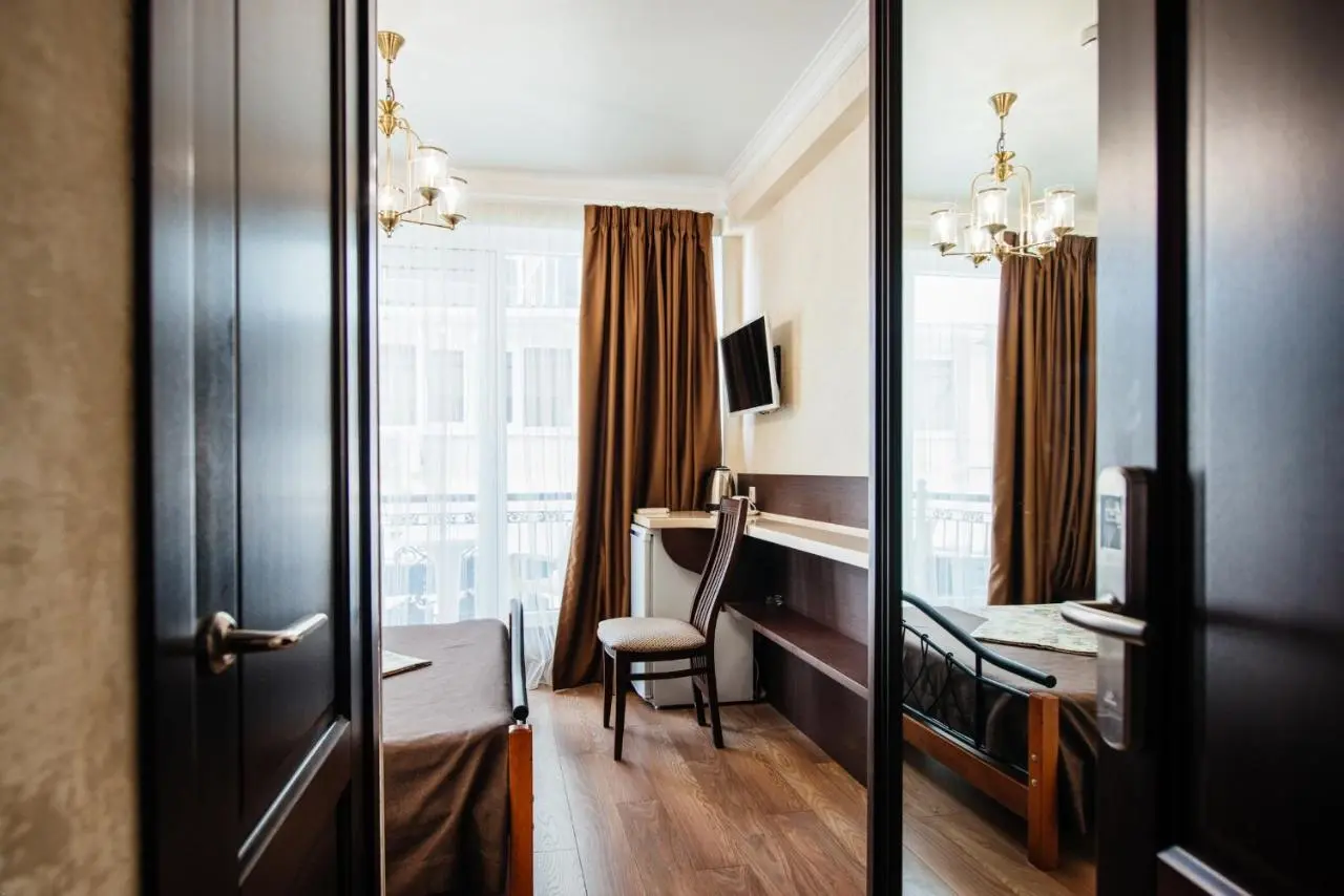 Лазаревское: Hotel " Best"