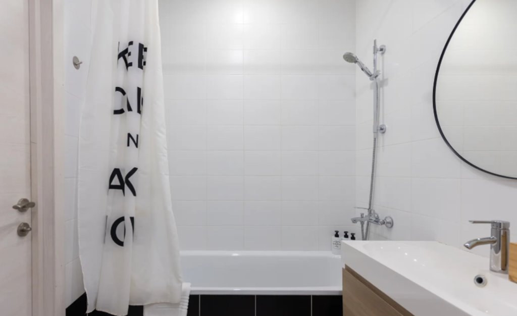 Мытищи: Apartmens PTS (Апартменс ПТС) на улице  Кадомцева 2А