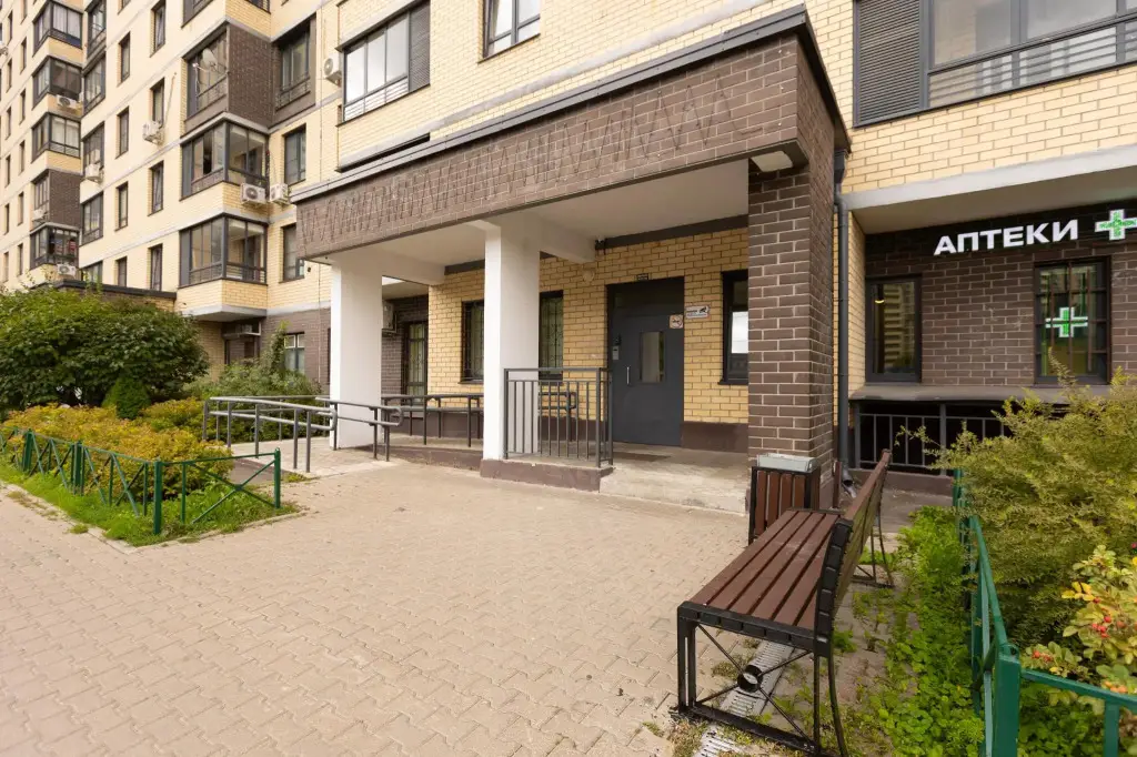 Мытищи: Apartmens PTS (Апартменс ПТС) на проспекте Астрахова 2