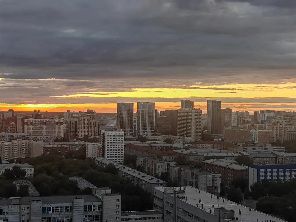 Новосибирск: Апартаменты на улице Добролюбова