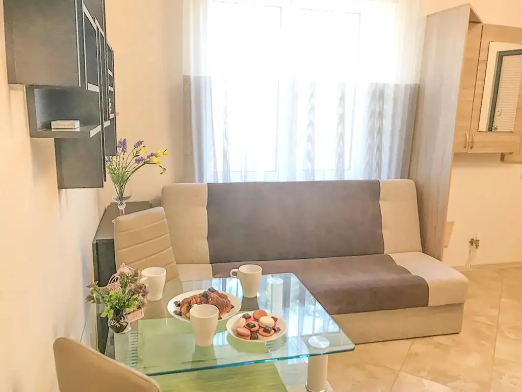 Светлогорск: Sun Сity Apartments 10 (Сан Сити Апартментс 10 ) на улице Аптечная 6 корпус 1