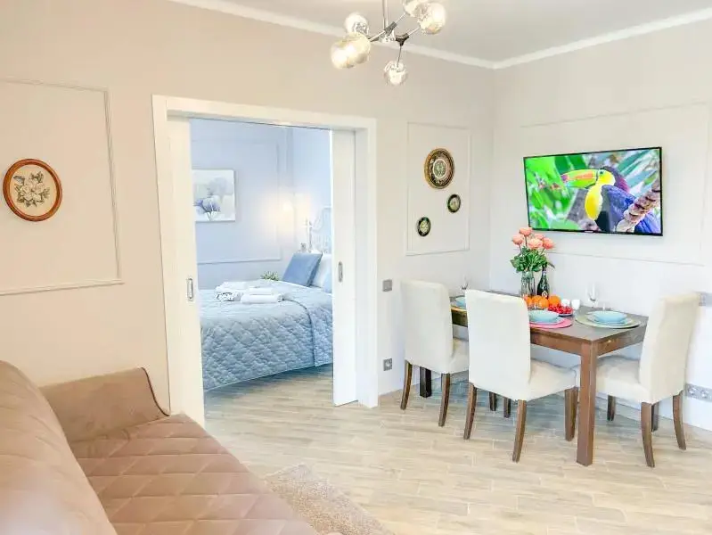 Светлогорск: Sun City Apartments 18 (Сан Сити Апартментс 18) на бульваре Олимпийский 4