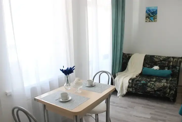 Екатеринбург: Апартаменты на улице Азина 22/2