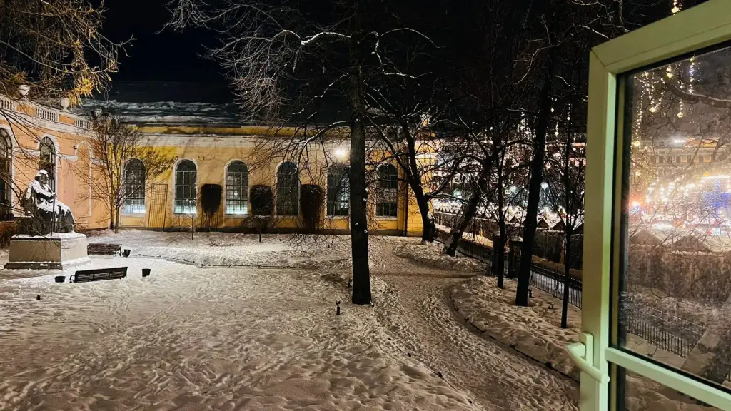 Санкт-Петербург: Меблированные комнаты В сердце Питера на Итальянской