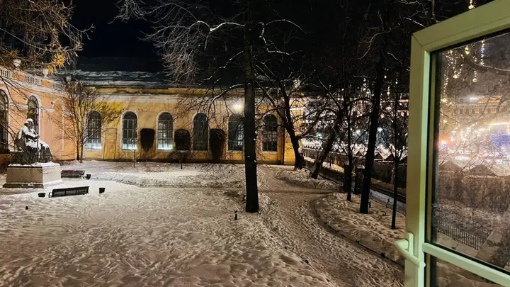 Санкт-Петербург: Меблированные комнаты В сердце Питера на Итальянской