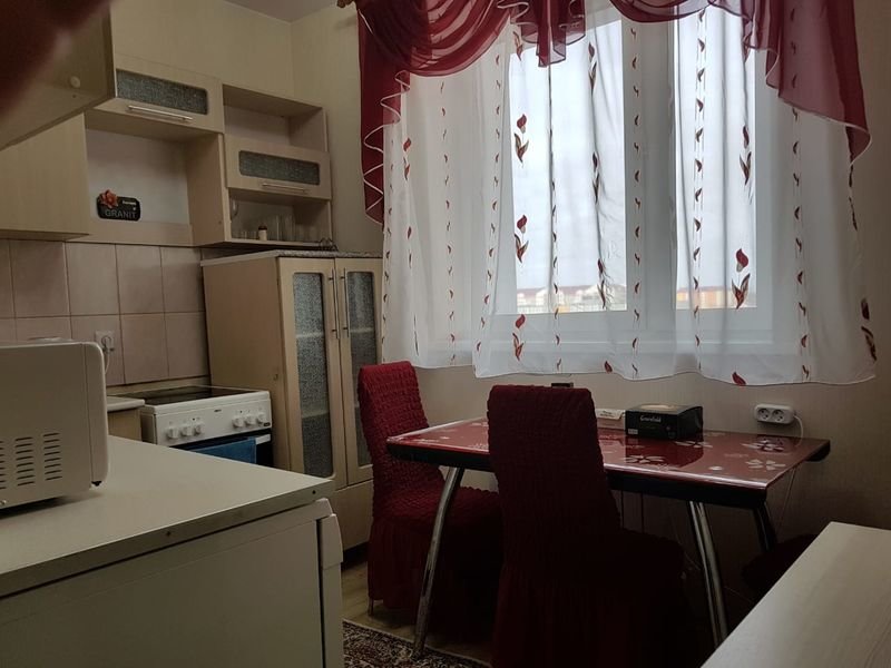 Новый Уренгой: Апартаменты мкр. Тундровый, д. 6