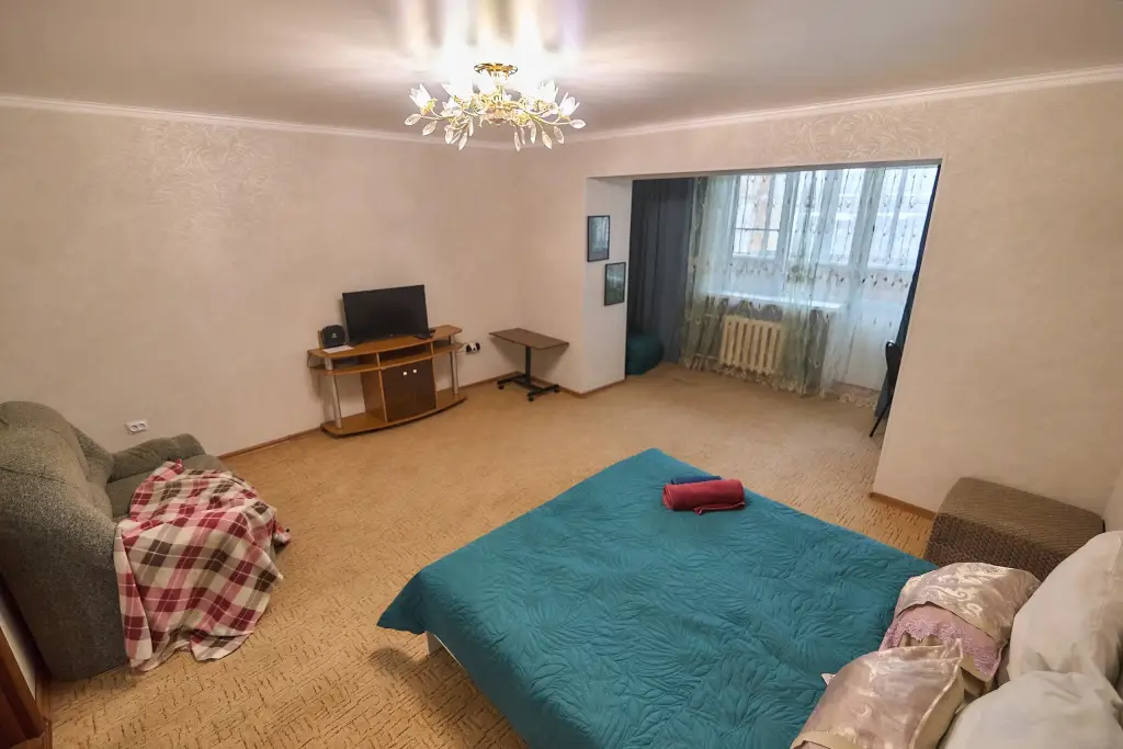 Калуга: Prostornaya Kvartira V Kaluge Flat