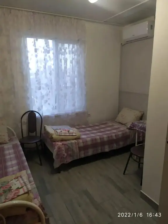 Голубицкая: Меблированные комнаты Пригородная 2