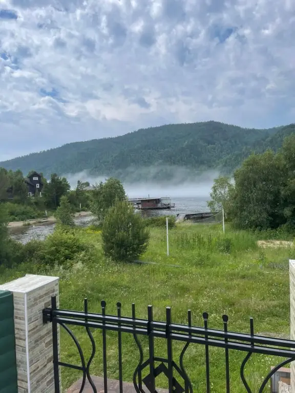 Листвянка: Гостевой дом Green House