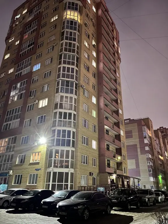 Омск: Апартаменты Под Крышей в Центре