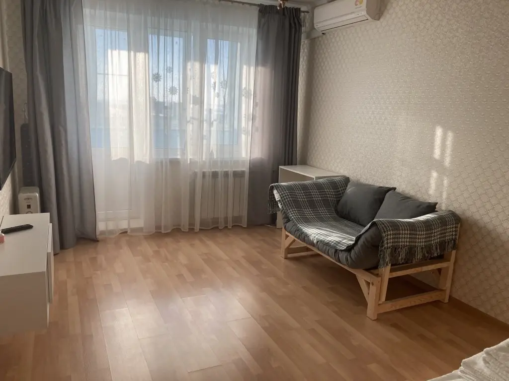 Хабаровск: Апартаменты Clever Apartment